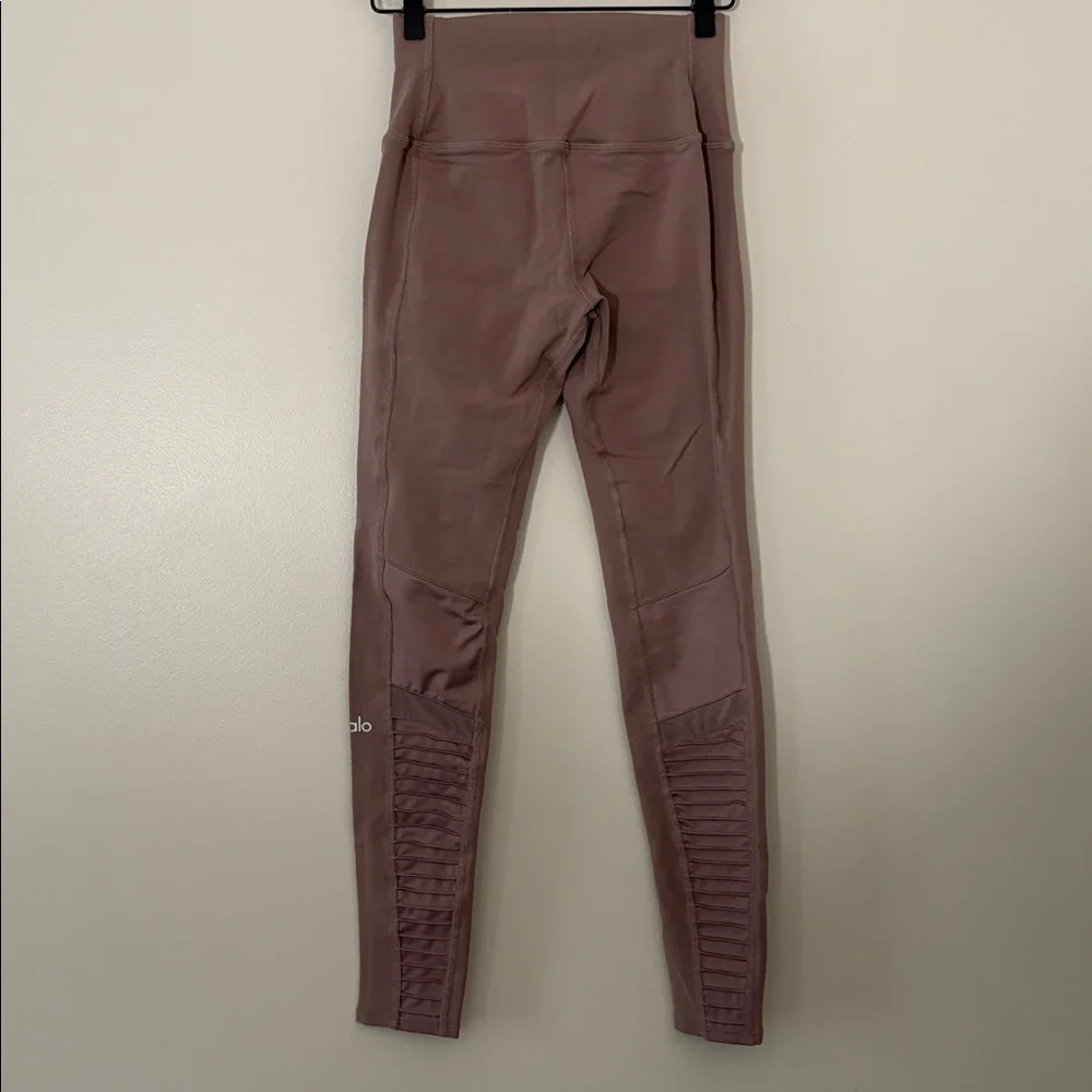 Alo Yoga High-Waist Moto Leggings Ribbed Mesh Paneling Mauve Size Small - Picture 5 of 11